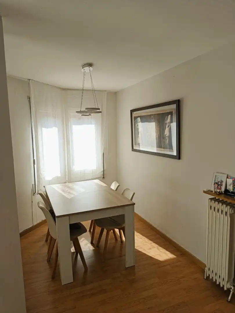 Comedor de Piso en venta en Torelló con Calefacción, Parquet y Horno