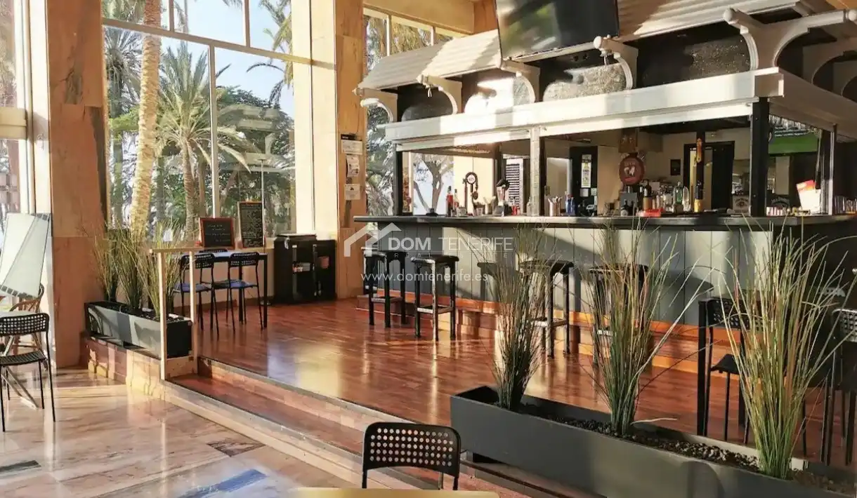 Piso en venta en Adeje con Terraza, Piscina y Amueblado