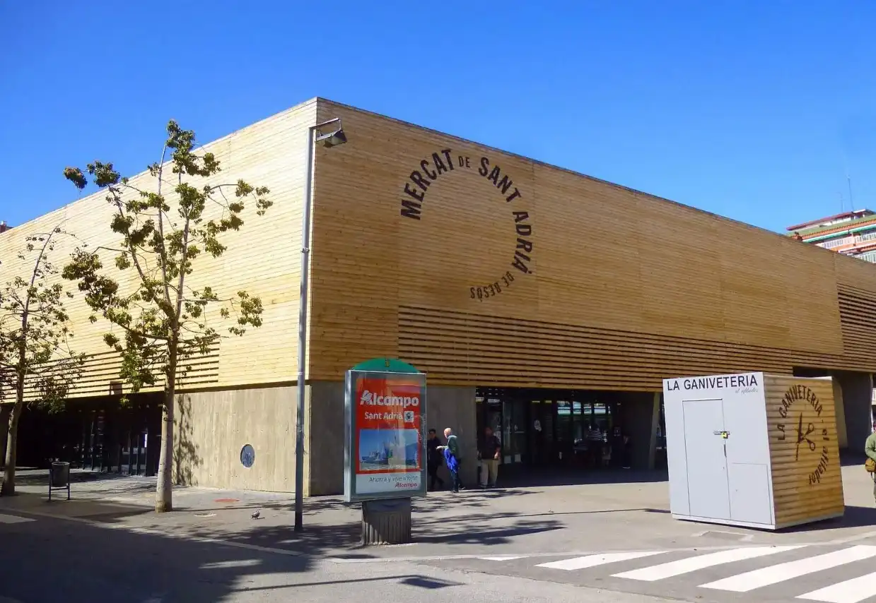 Vista exterior de Planta baixa en venda en Artigues - Llefià