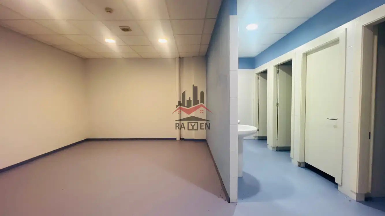 Nau industrial de lloguer a Poligon industrial La Timba, Avinyonet de Puigventós