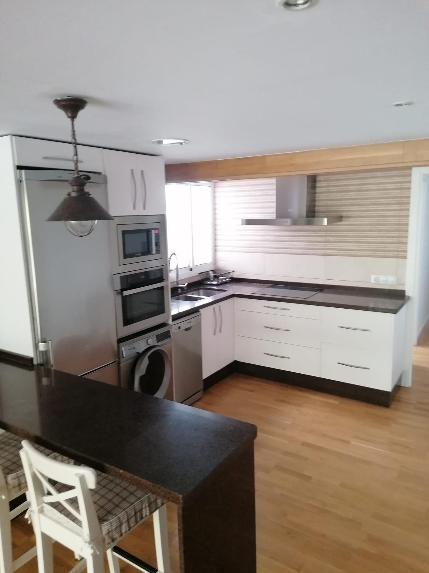 Kitchen of Flat to rent in  Sevilla Capital