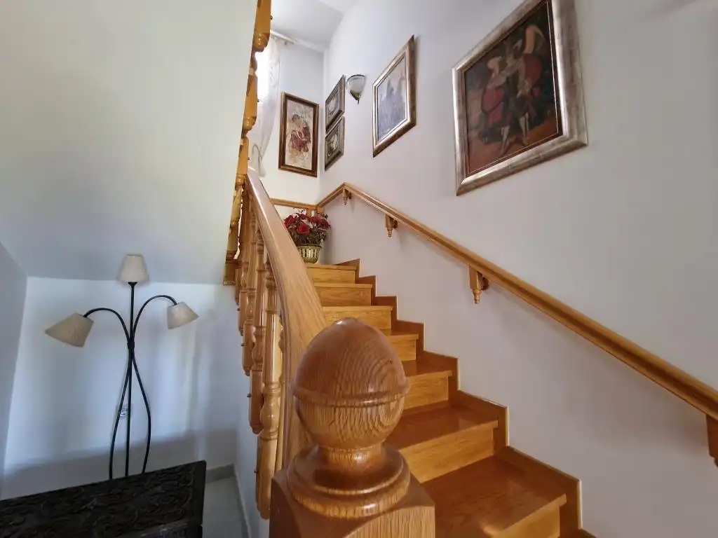 Casa o chalet en venta en Ourense Capital  con Calefacción, Jardín privado y Parquet