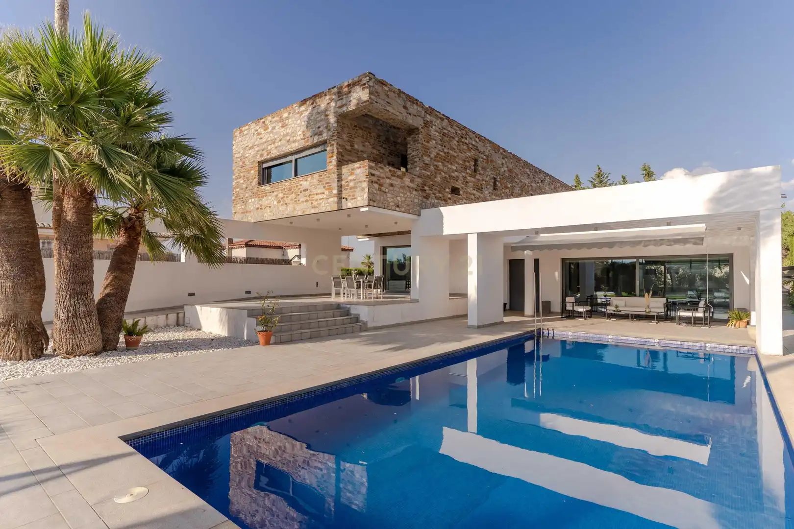 Vista exterior de Casa o xalet en venda en Gójar amb Aire condicionat, Jardí privat i Traster