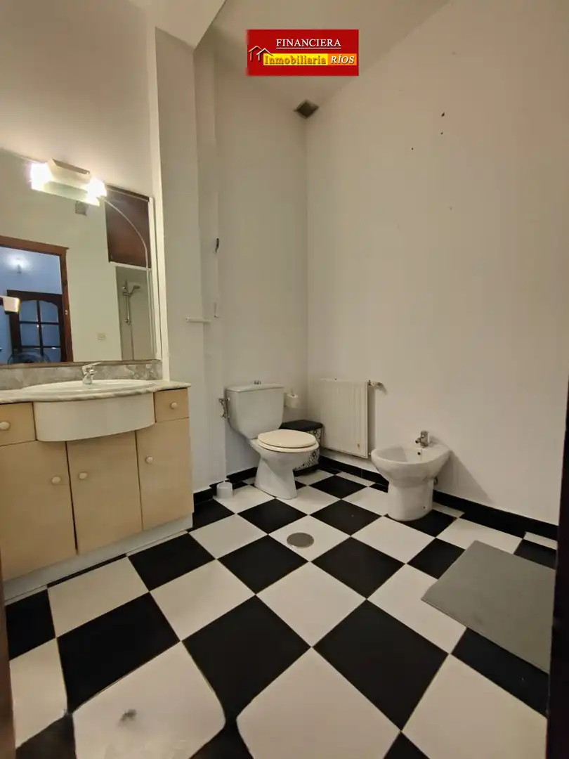 Chalet con piscina en venta en Carmona, imagen 14