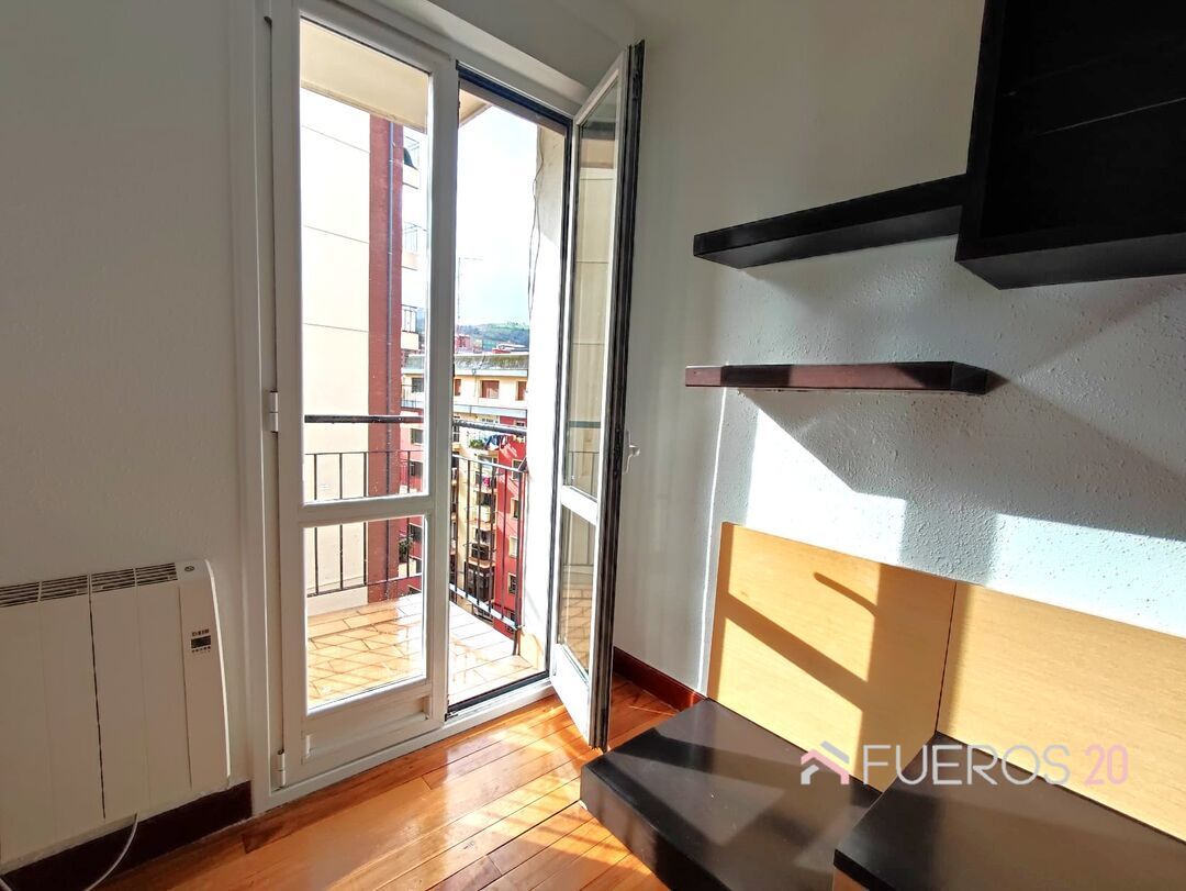 Terrassa de Pis en venda en Bilbao  amb Calefacció, Terrassa i Balcó