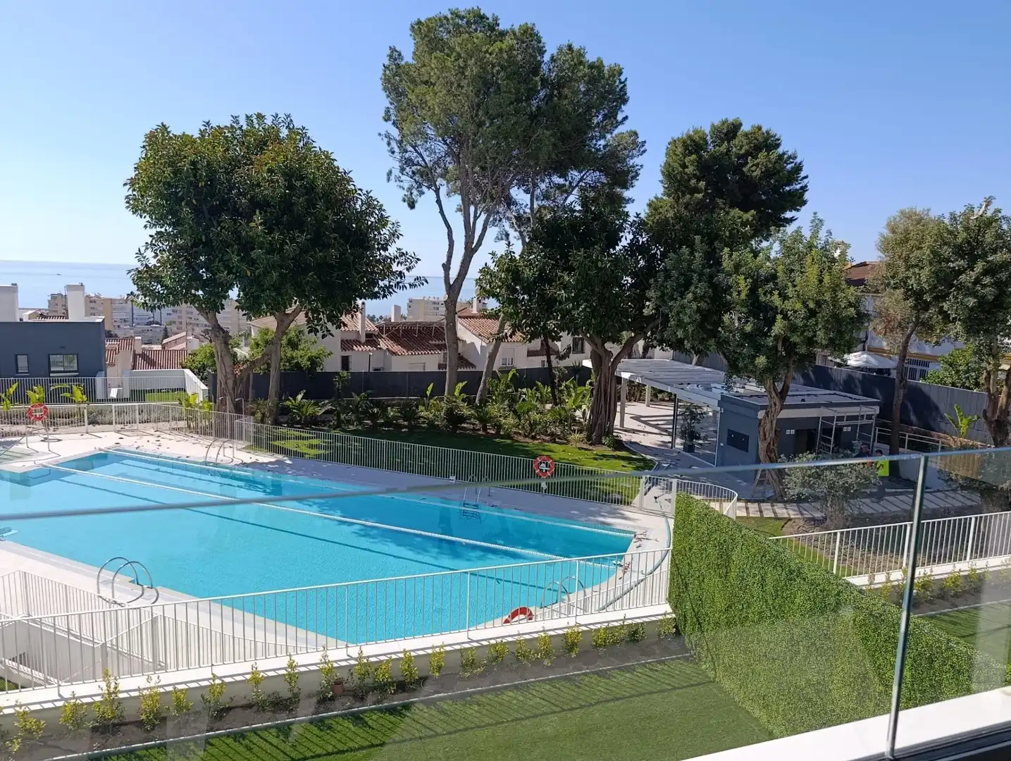 Swimming pool of Flat for rent in Torremolinos  with Air Conditioner, Heating and Private garden