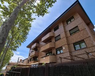 Exterior view of Flat to rent in Boadilla del Monte  with Air Conditioner, Heating and Private garden