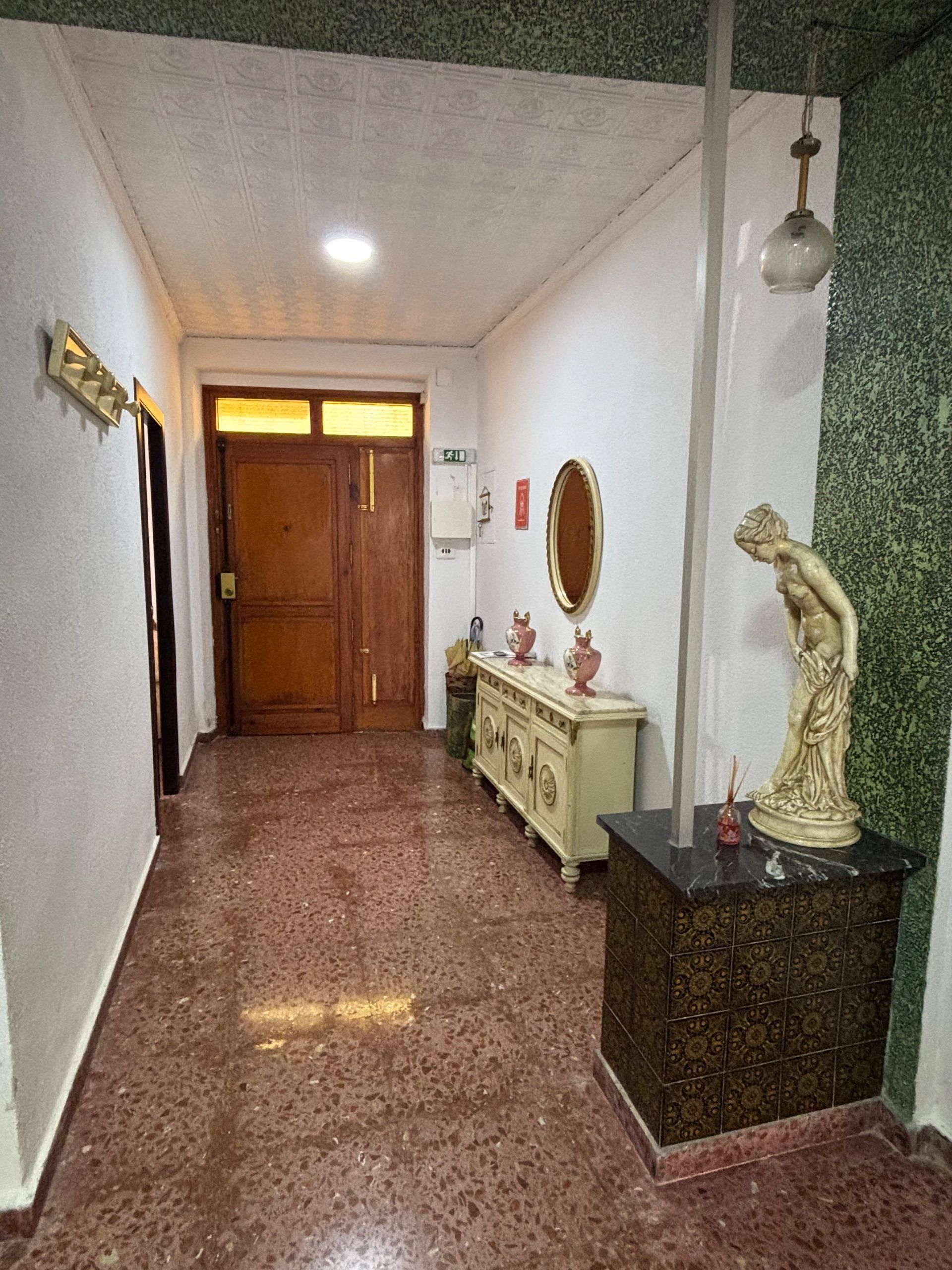 Finca rústica en venda en Llaurí amb Jardí privat