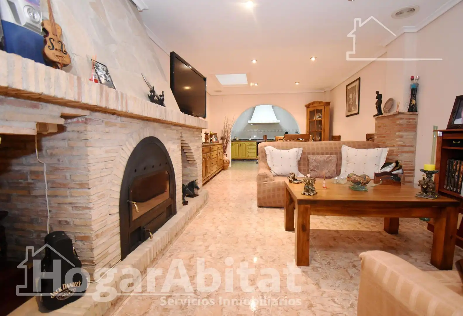 Sala de estar de Casa o chalet en venta en Almazora / Almassora con Terraza y Jacuzzi