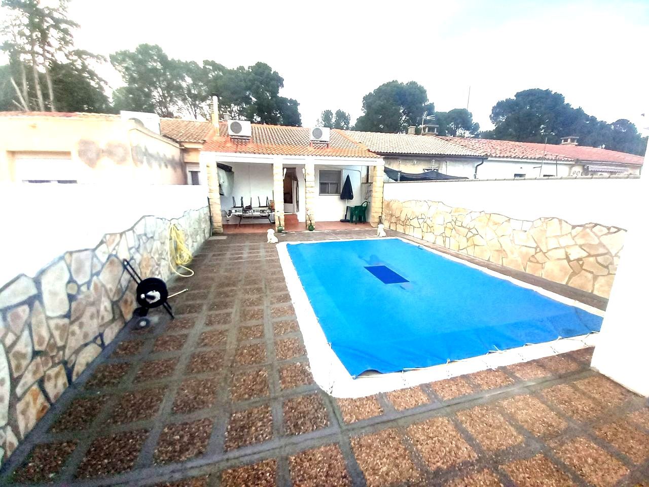 Swimming pool of Single-family semi-detached for sale in Escatrón  with Air Conditioner, Private garden and Storage room