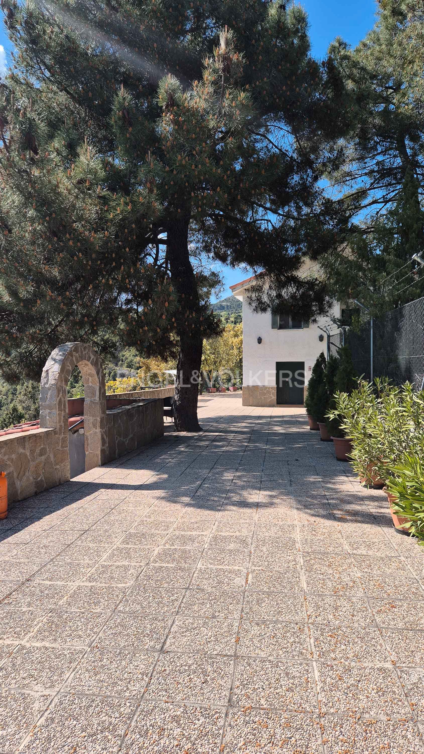 Exterior view of House or chalet for sale in Santa María de la Alameda  with Air Conditioner, Heating and Private garden
