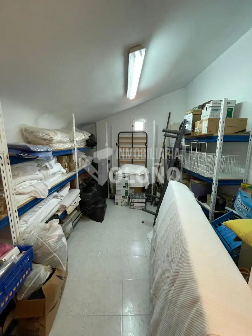 Edificio en venta en Castañares de Rioja