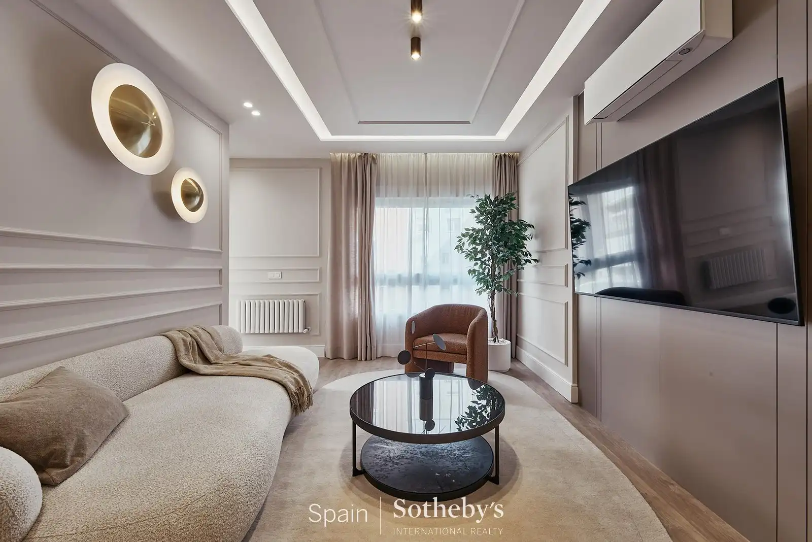 Sala d'estar de Apartament en venda en Madrid amb Aire condicionat i Calefacció