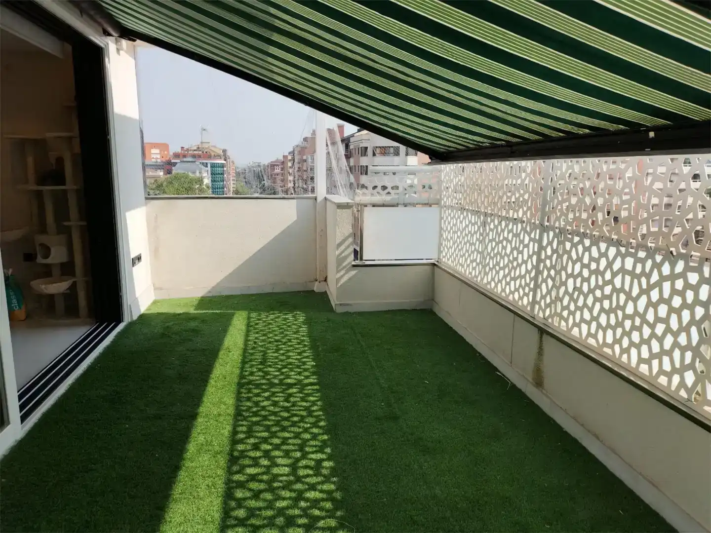 Terraza de Ático en venta en San Bartolomé de Pinares con Trastero y Amueblado