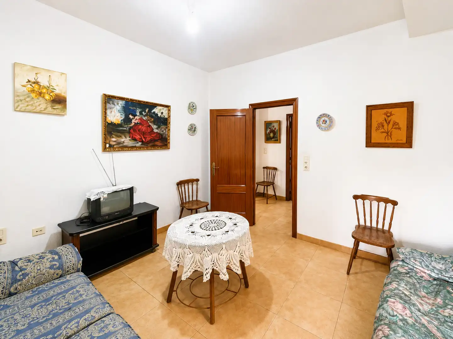 Sala d'estar de Pis en venda en Utiel amb Terrassa i Moblat