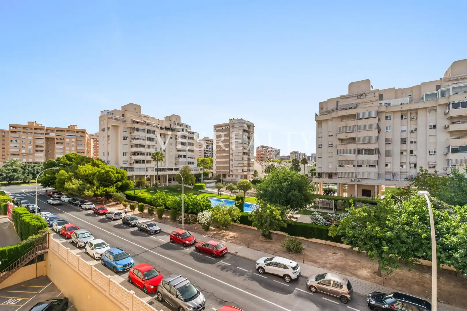 Vista exterior de Piso en venta en Alicante / Alacant con Aire acondicionado y Piscina comunitaria