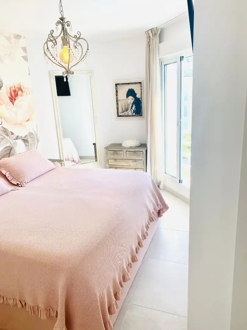 Schlafzimmer von Wohnung zur Miete in Benalmádena mit Klimaanlage, Terrasse und Möbliert
