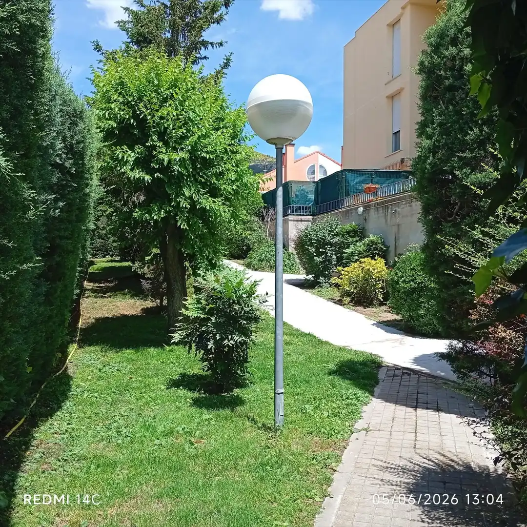 Vista exterior de Pis en venda en San Lorenzo de El Escorial amb Calefacció, Traster i Piscina comunitària