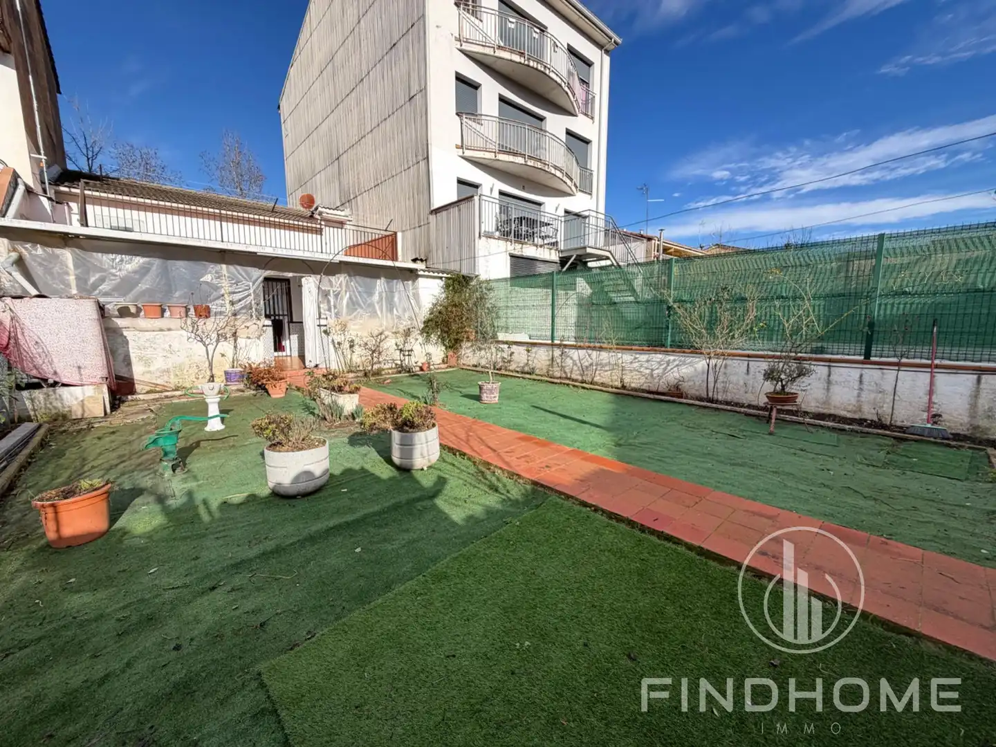 Terrasse von Haus oder Chalet zum Verkauf in Olot mit Privatgarten, Abstellraum und Möbliert