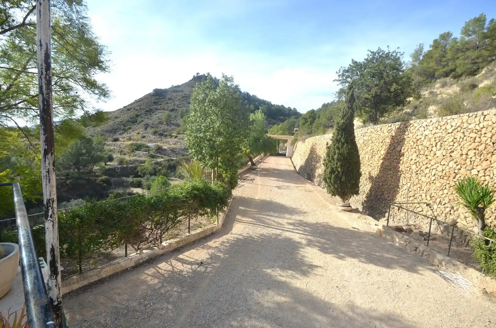 Vista exterior de Casa o xalet en venda en Orxeta amb Terrassa, Traster i Moblat