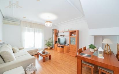 Living room of Flat for sale in Navalcarnero  with Air Conditioner, Terrace and Balcony