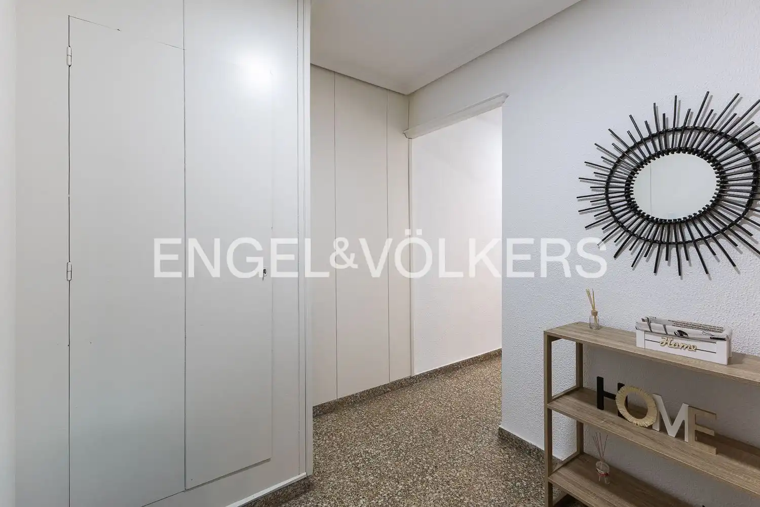 Wohnung zum Verkauf in Valencia mit Heizung, Möbliert und Balkon
