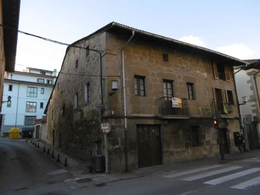 Vista exterior de Casa adosada en venda en Elorrio