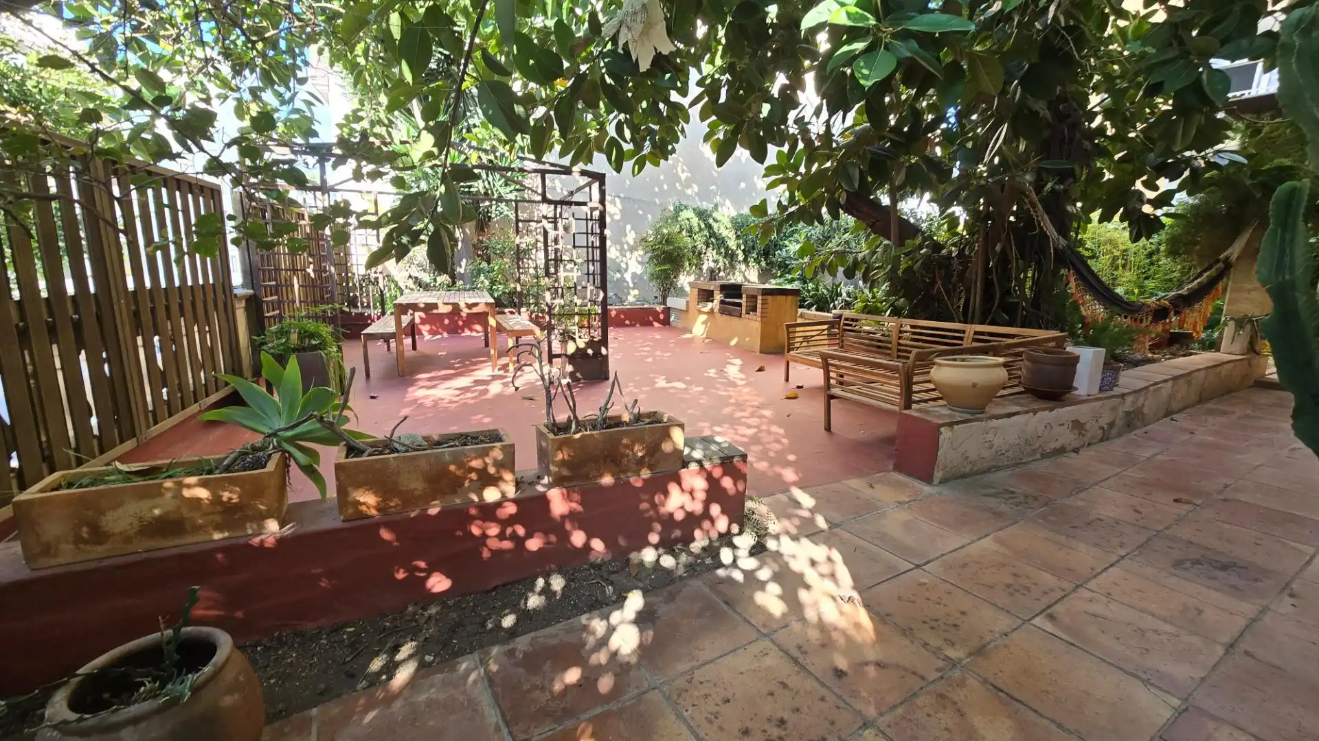 Terrasse von Erdgeschoss zur Miete in  Palma de Mallorca mit Klimaanlage, Privatgarten und Terrasse
