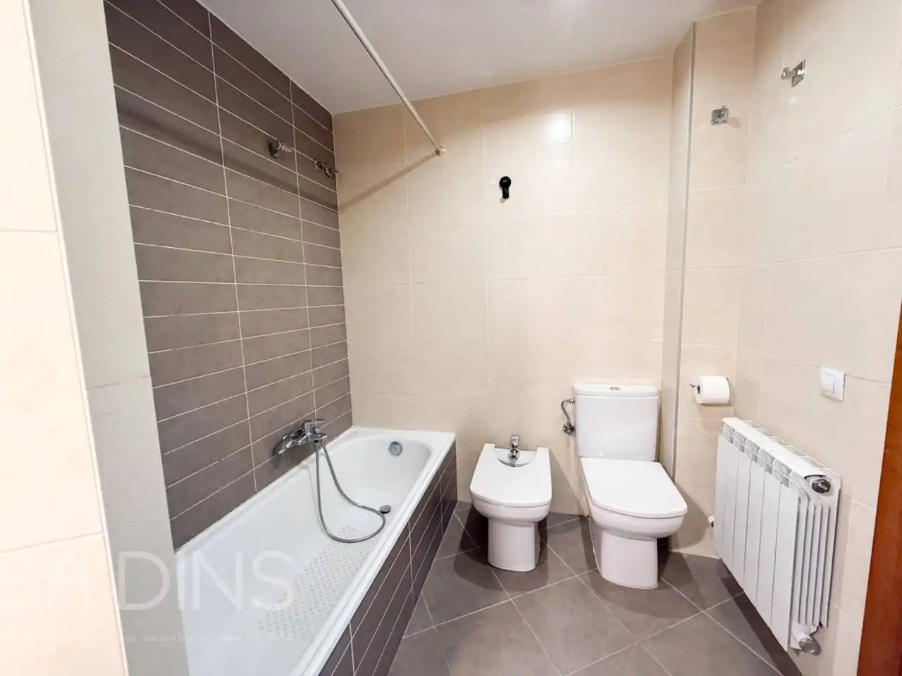 Baño de Piso en venta en Caldes de Montbui con Calefacción