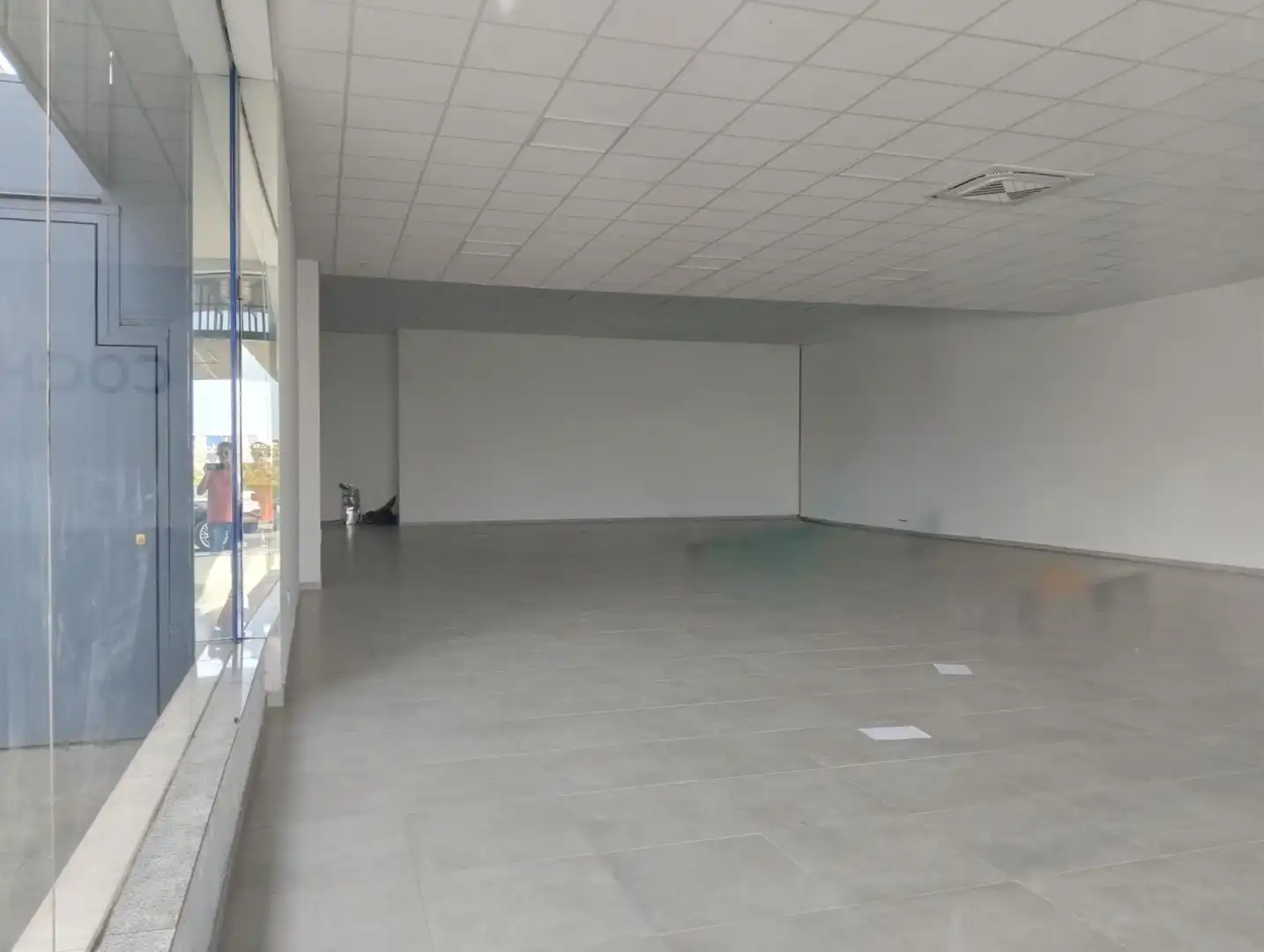 Local commercial à louer à Sanlúcar la Mayor, imagen 5