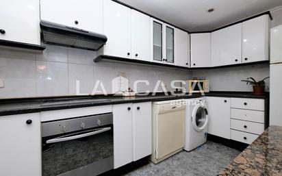 Kitchen of Flat for sale in  Barcelona Capital  with Heating