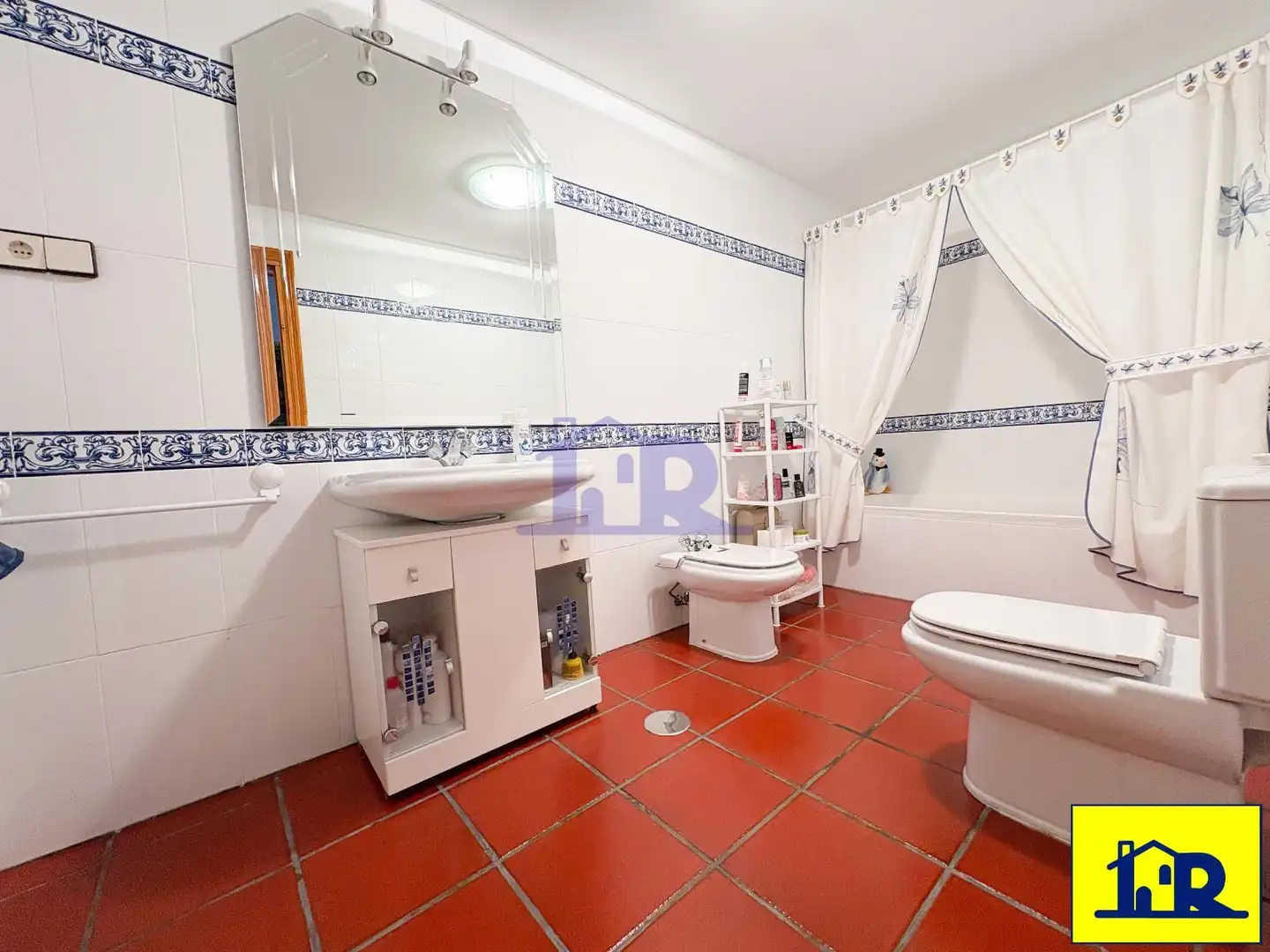 Bathroom of Houses for sale in Fuentes, Cuenca