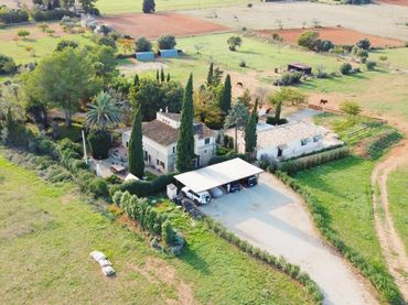 Casa rústica amb piscina en venda a Sencelles
