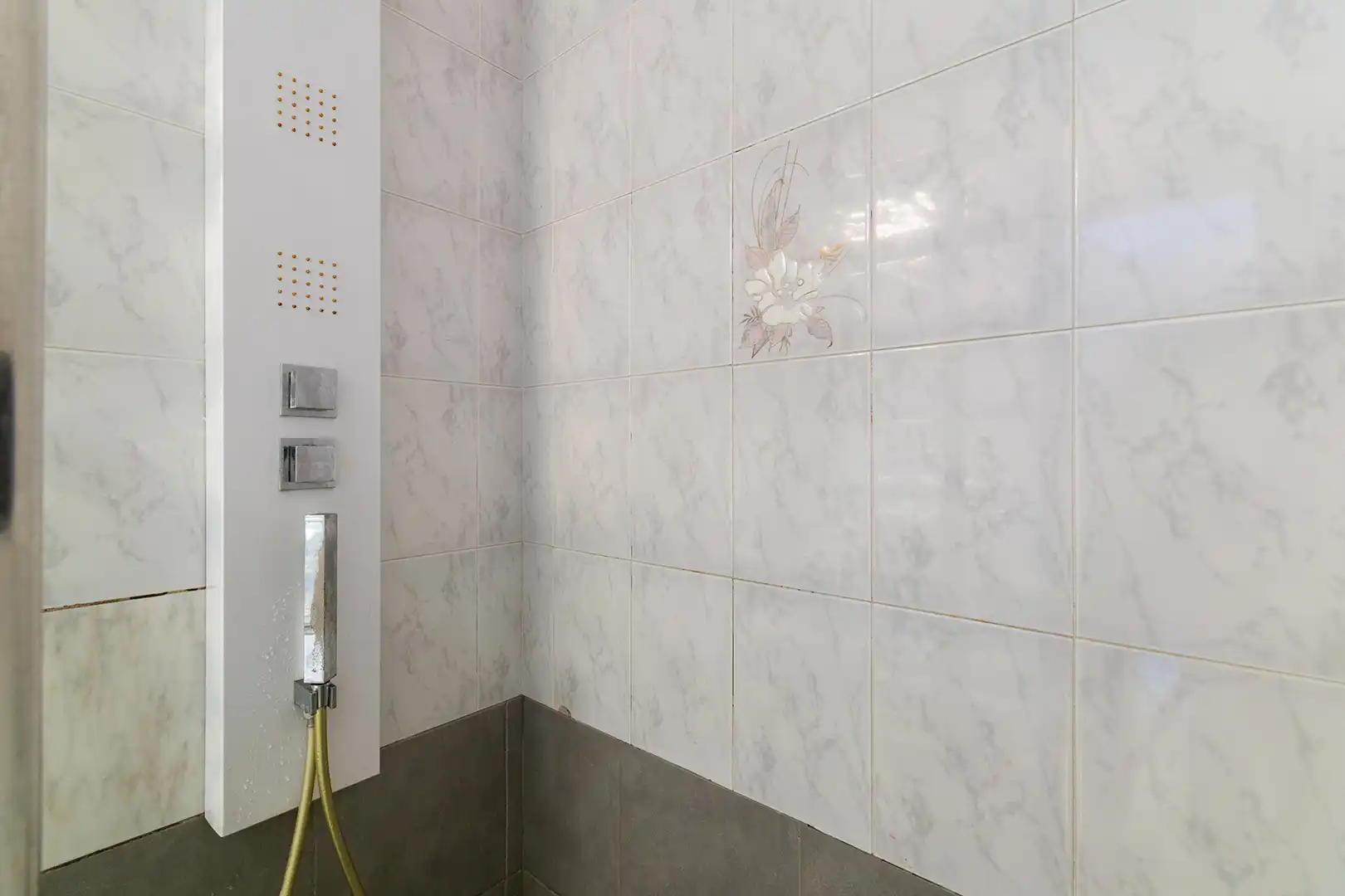 Bany de Casa adosada en venda en Peralada amb Calefacció, Jardí privat i Terrassa
