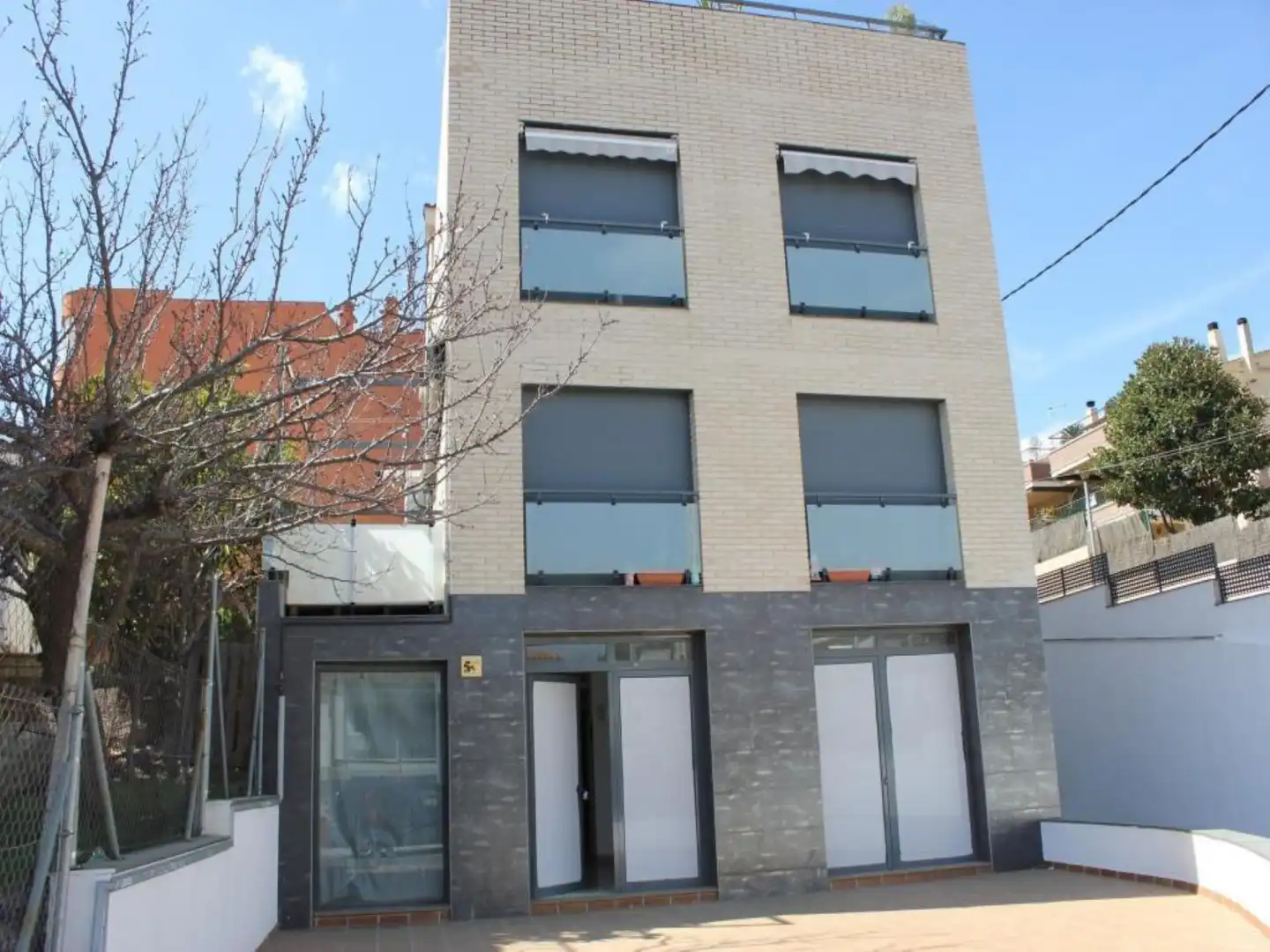 Local comercial en venda a C/ Andorra