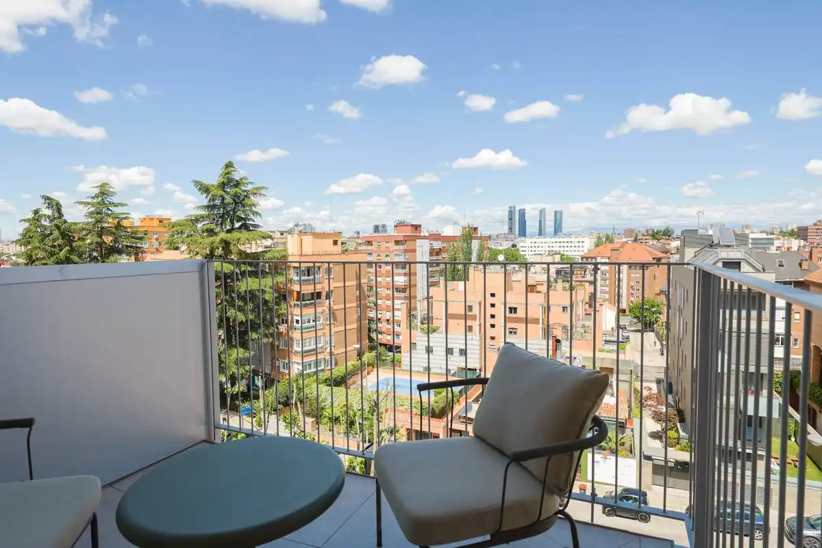 Piso con terraza en venta en C. de José Silva, imagen 33