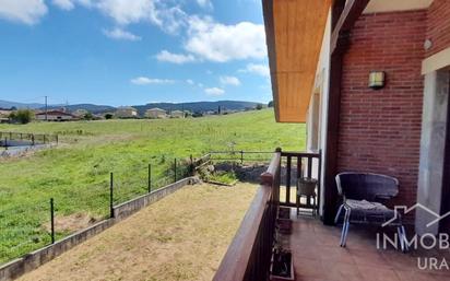 Terrace of House or chalet for sale in Bárcena de Cicero  with Heating, Private garden and Terrace