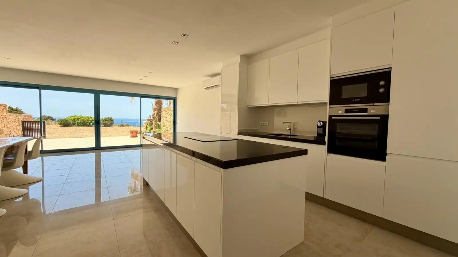 Casa adosada en venta en Cala Vedella - Cala Tarida
