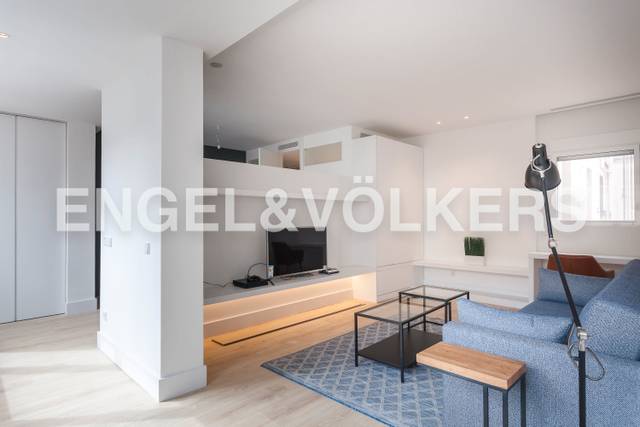 Apartamento en Alquiler en Castellana