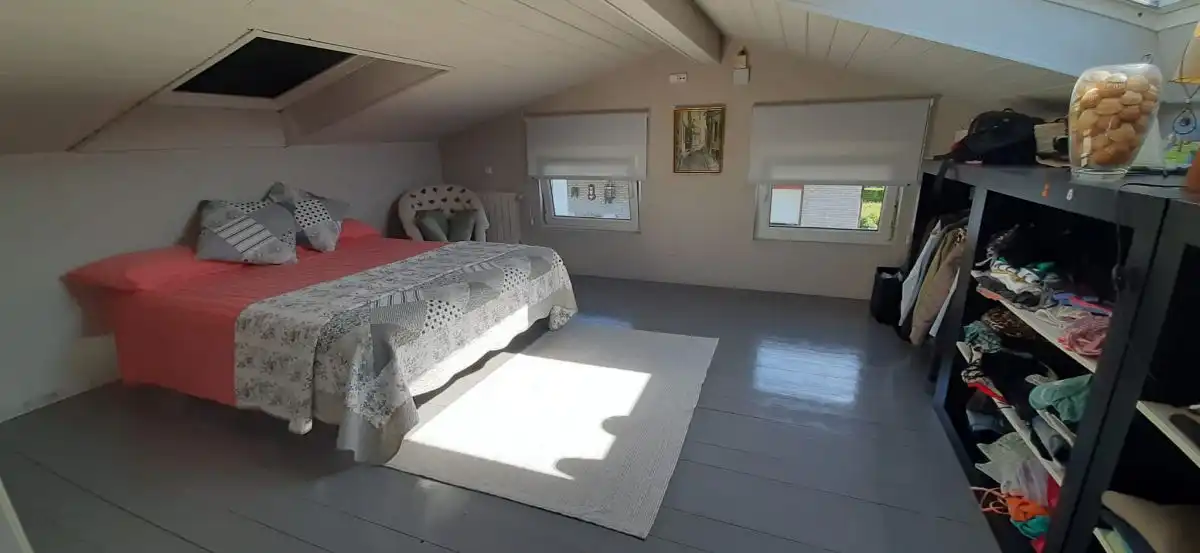 Habitación de Finca rústica en venta en Hazas de Cesto con Calefacción, Trastero y Balcón