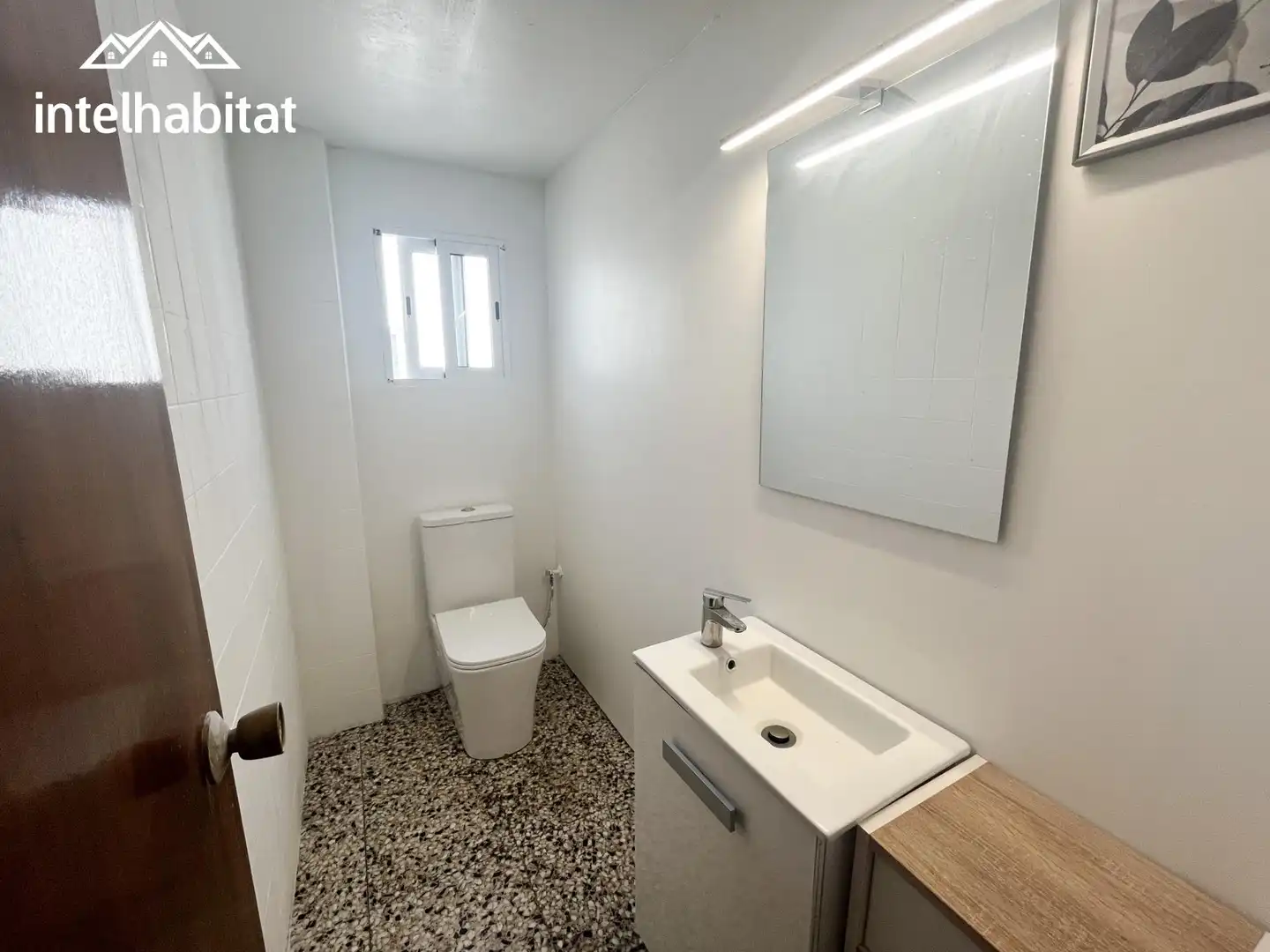 Baño de Piso en venta en Gandia con Terraza, Amueblado y Balcón