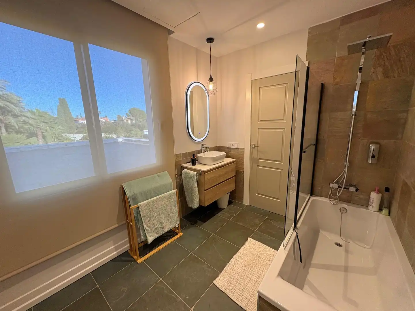 Bathroom of Houses for sale in Córdoba  with Air Conditioner, Heating and Private garden