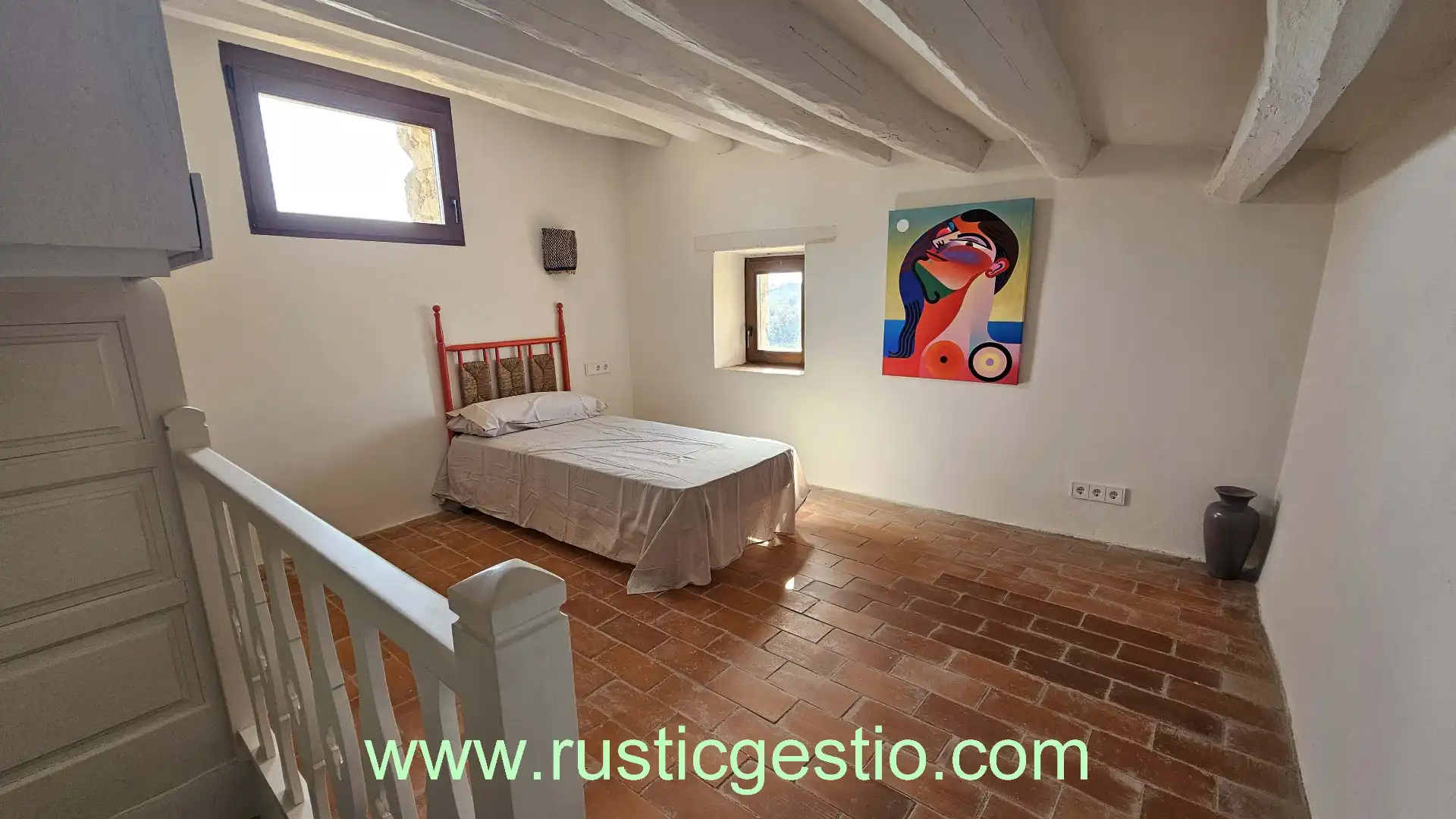 Schlafzimmer von Country house zum Verkauf in Navata mit Privatgarten, Terrasse und Schwimmbad
