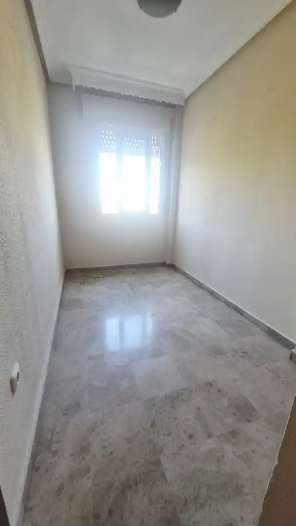 Habitación de Piso en venta en Algeciras con Alarma