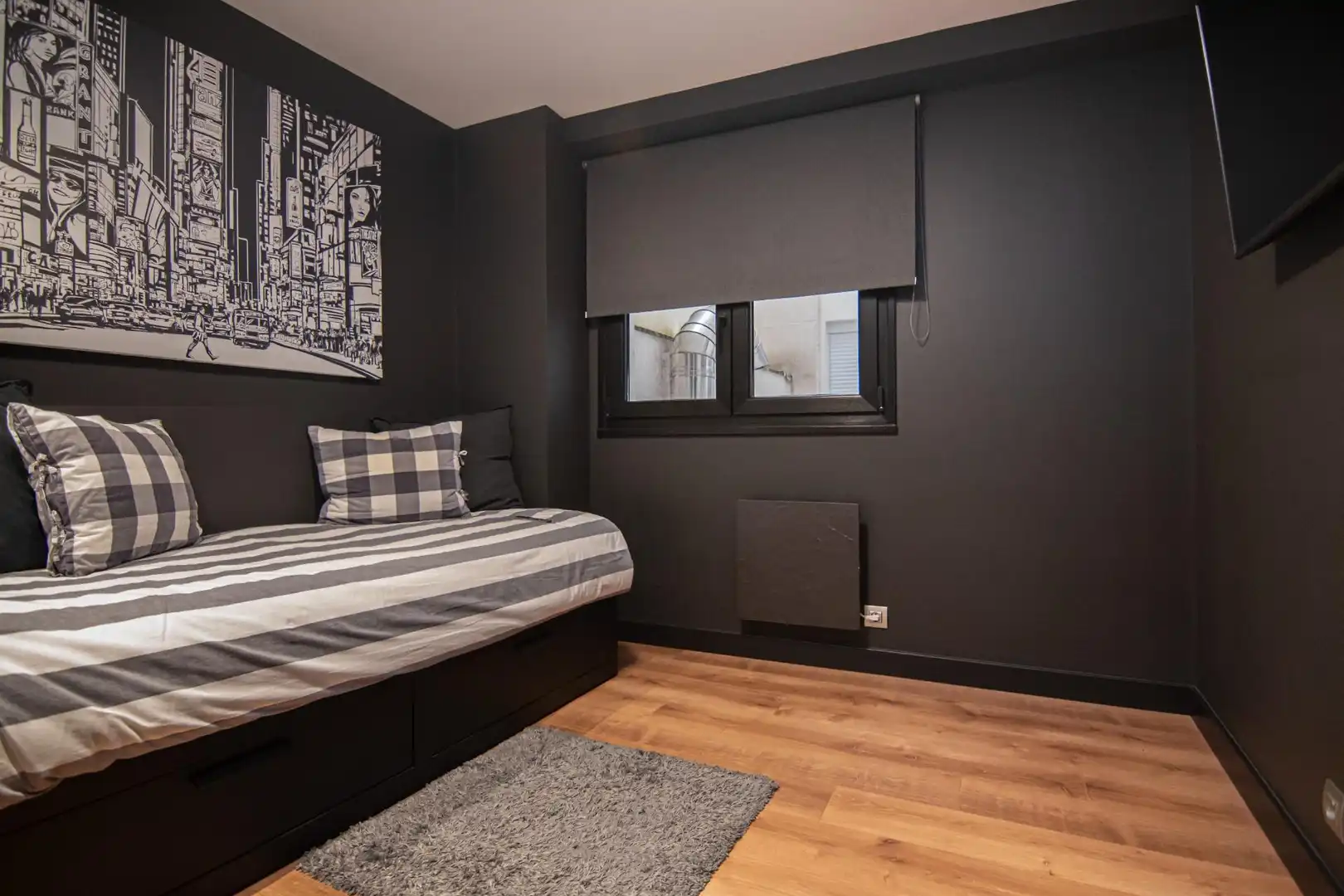 Habitación de Piso en venta en A Coruña Capital  con Calefacción, Trastero y Amueblado