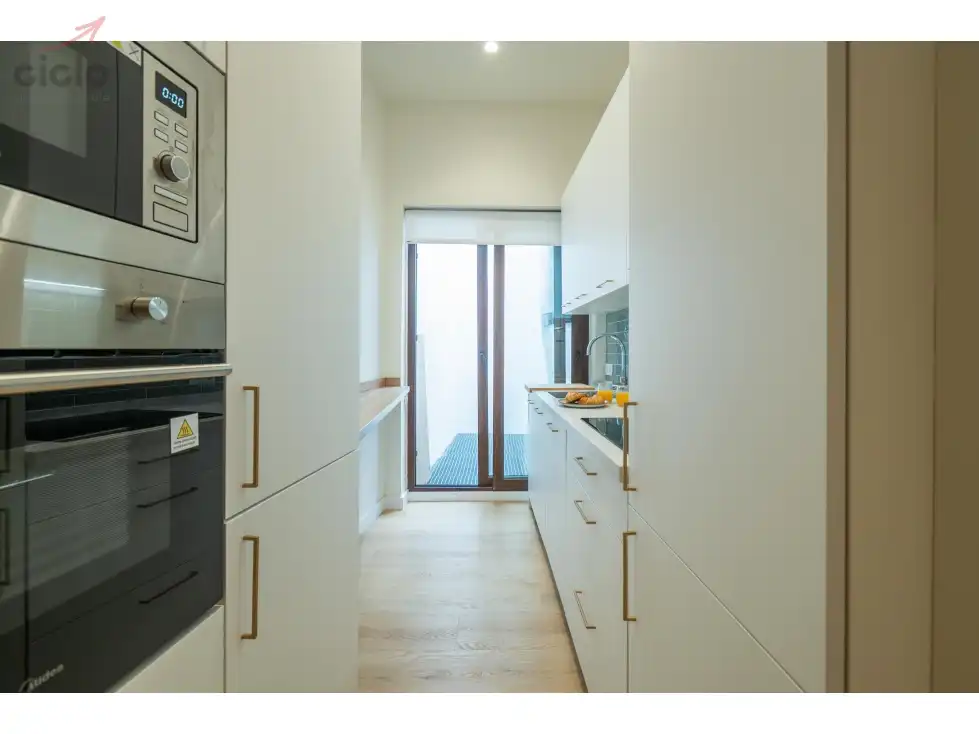 Cocina de Piso de alquiler en Sevilla con Terraza, Piscina y Amueblado