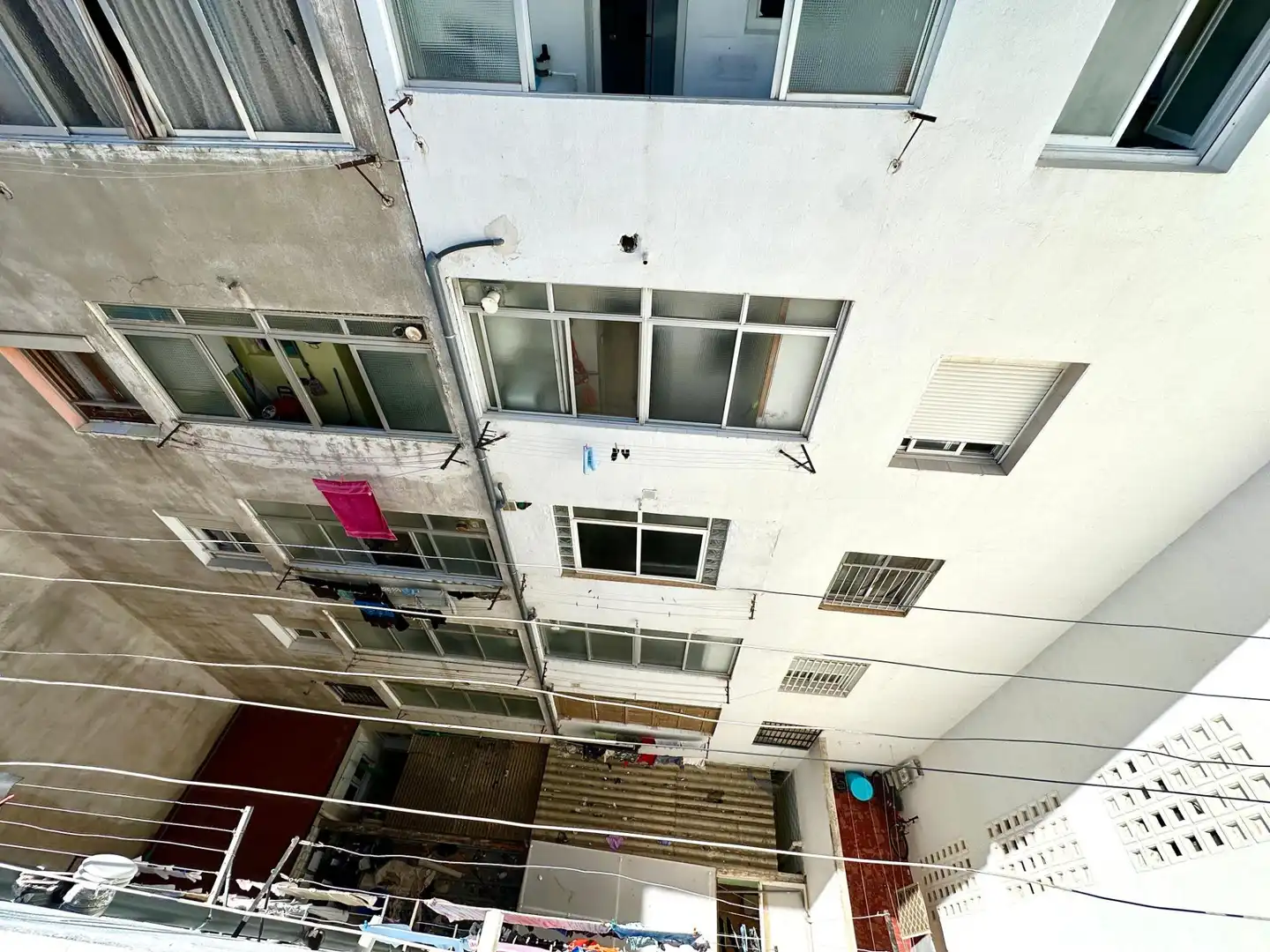 Vista exterior de Apartamento en venta en Alicante / Alacant con Aire acondicionado, Calefacción y Terraza