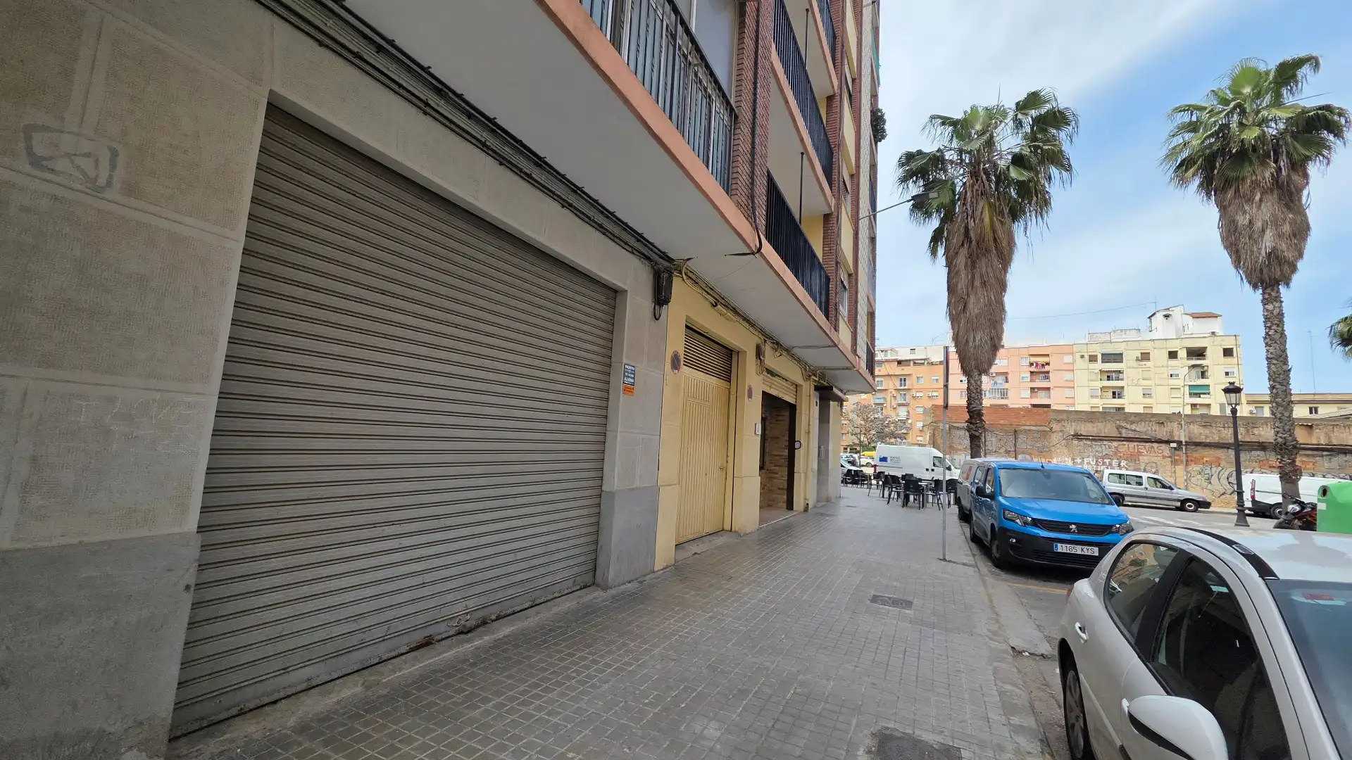 Vista exterior de Local de lloguer en Valencia