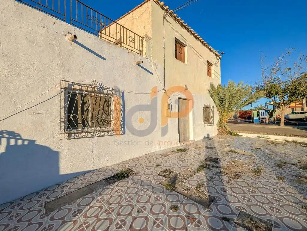 Vista exterior de Casa o xalet en venda en Huércal-Overa amb Jardí privat i Terrassa