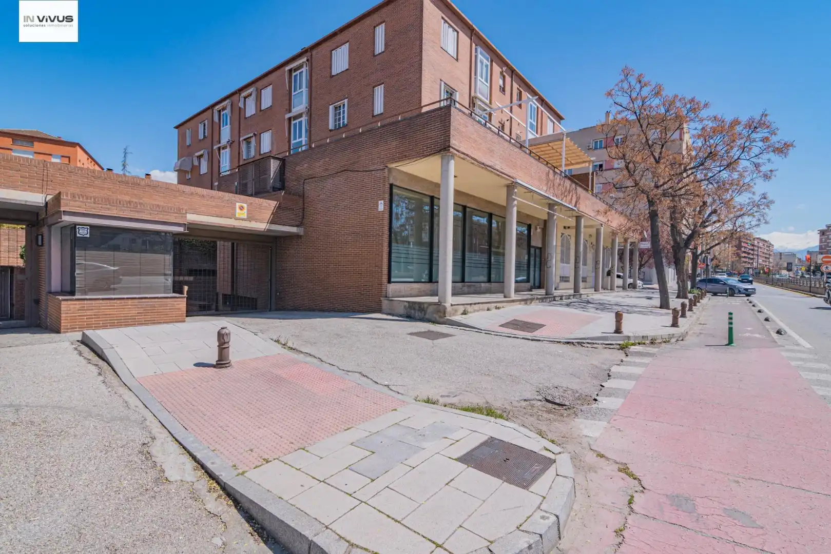 Exterior view of Commercial properties for rent in Granada  with Air Conditioner